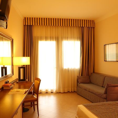 Hotel Resort Lido Degli Aranci Vibo Valentia Eksteriør bilde