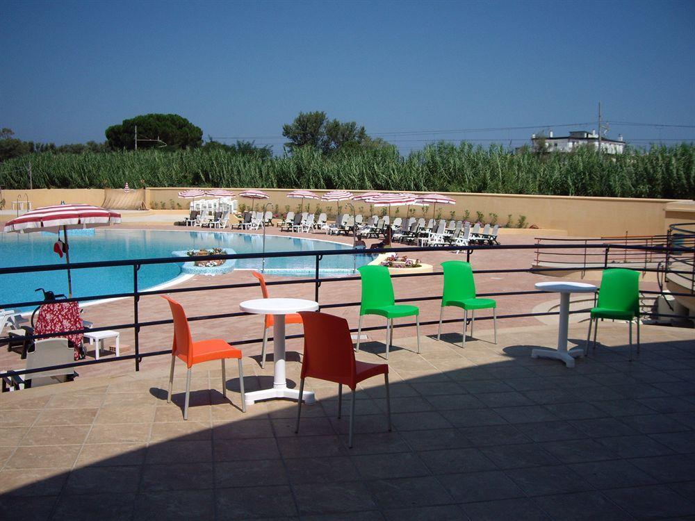 Hotel Resort Lido Degli Aranci Vibo Valentia Eksteriør bilde