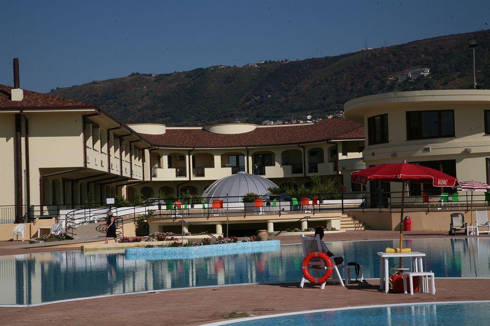 Hotel Resort Lido Degli Aranci Vibo Valentia Eksteriør bilde