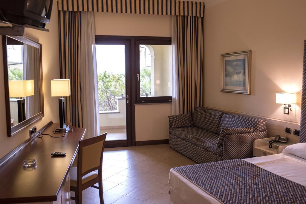 Hotel Resort Lido Degli Aranci Vibo Valentia Eksteriør bilde