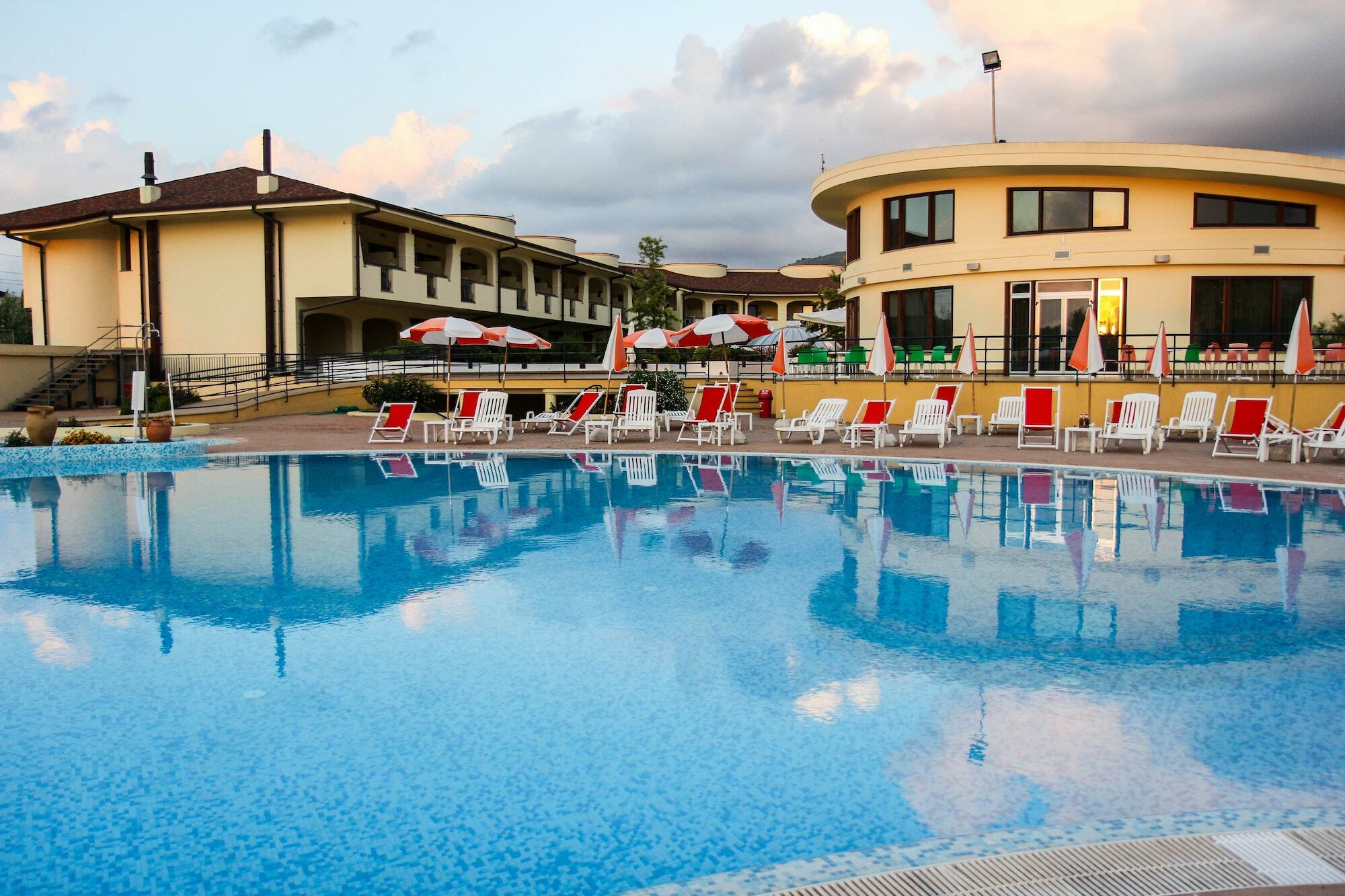 Hotel Resort Lido Degli Aranci Vibo Valentia Eksteriør bilde